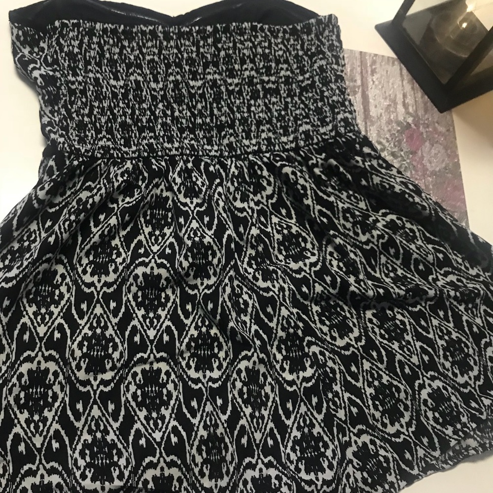 Romper - Picture 2 of 3